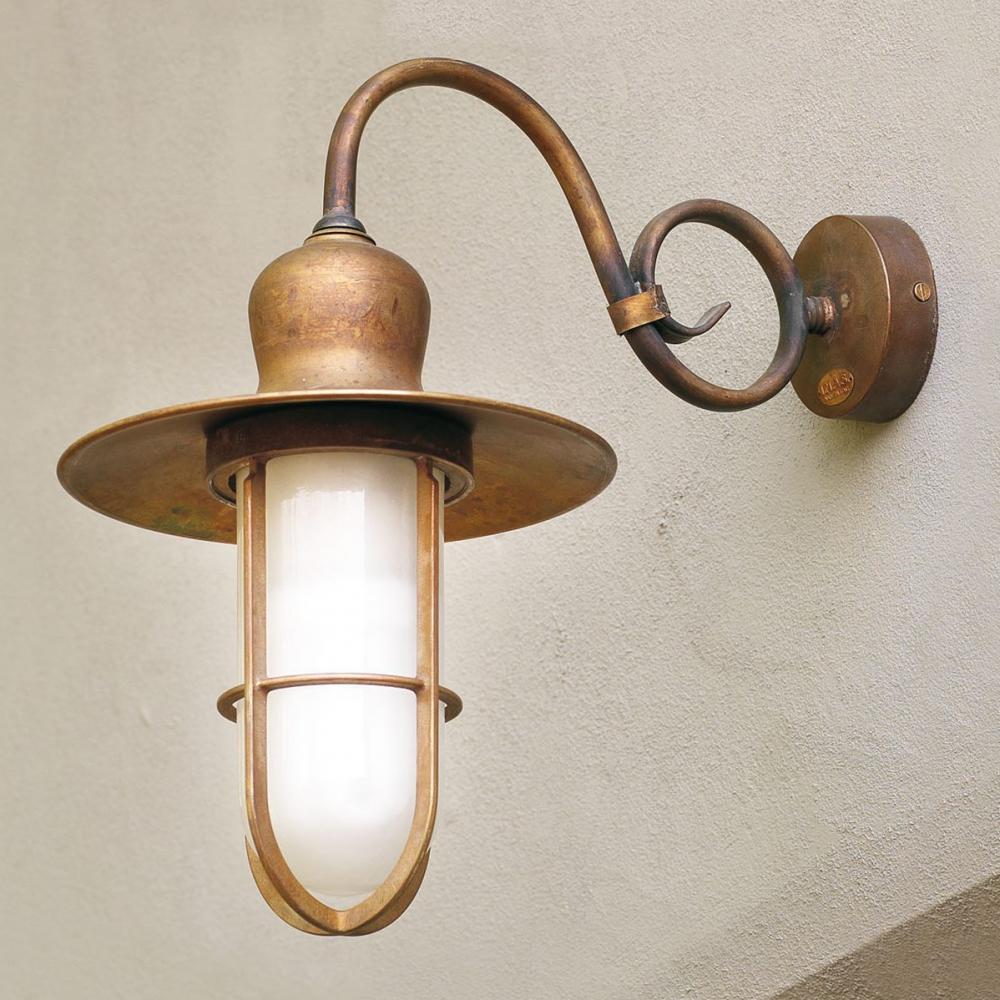 kulteri rez lampa toszkan videki rusztikus vizallo mediteterran falikar antikolt olasz rez vilagitas balaton felujitas hazfal kulterre provence imas tejuveg lampak lameridiana lakberendezes provansz hazfal.jpg